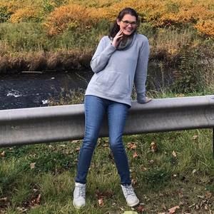 Meet your Posher, Jillian